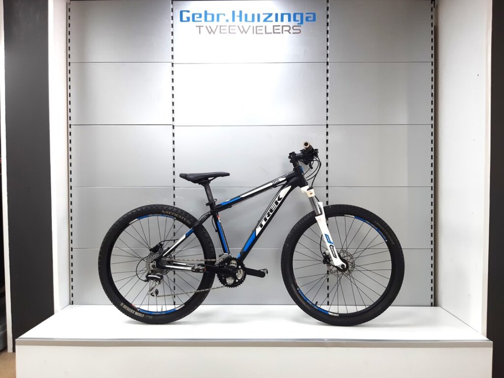 Trek 3900